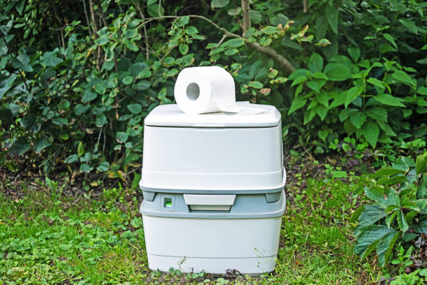 Best Portable restroom trailer rental  in Swansboro, NC