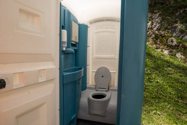 Portable Toilet Options We Offer in Swansboro, NC